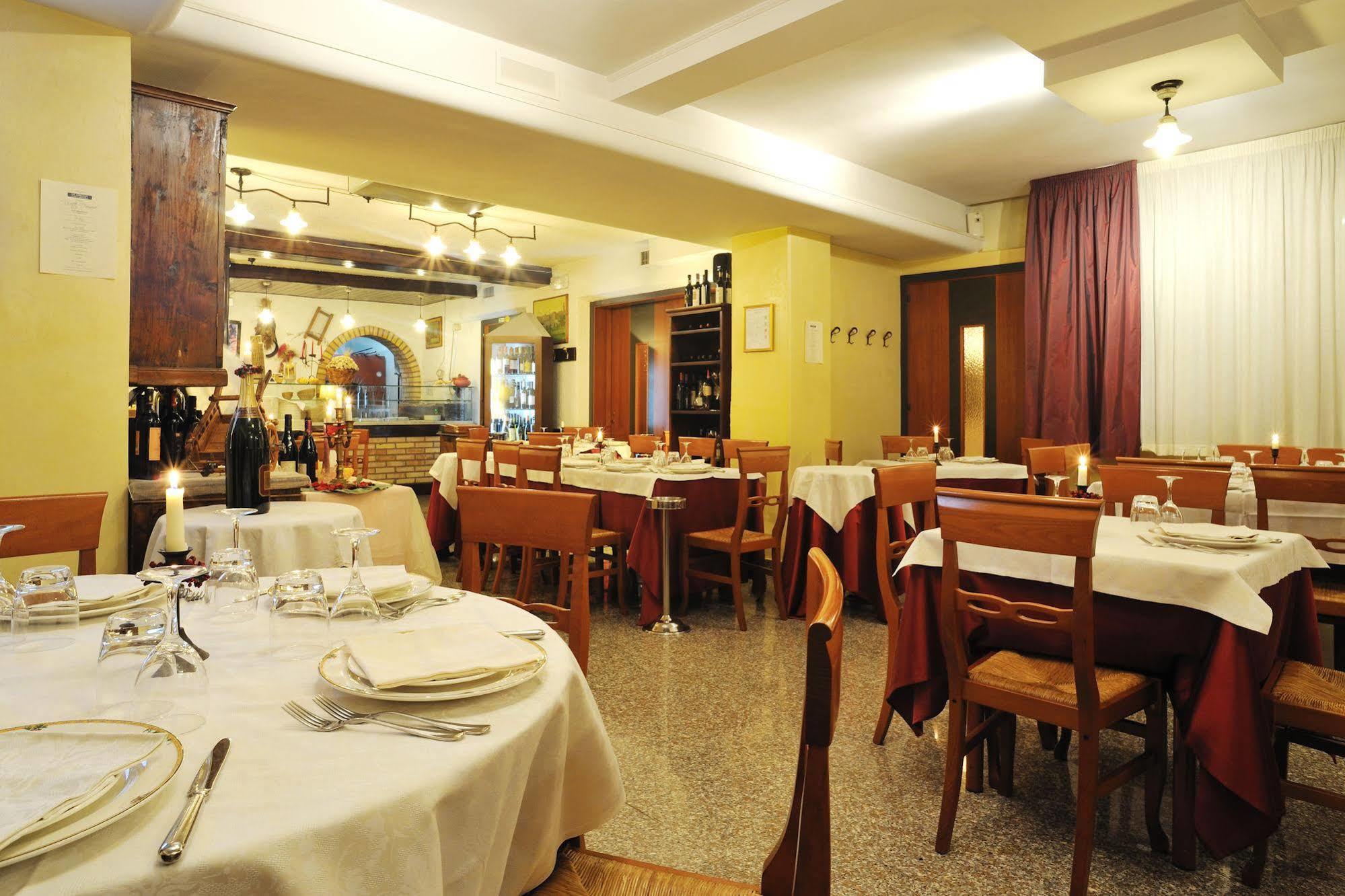 Casa Ferretti Di Ferretti Village Silvi Marina Eksteriør bilde